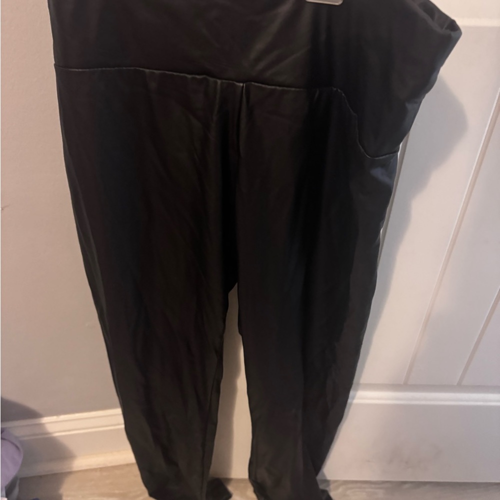 SHEIN Black Faux Leather Leggings